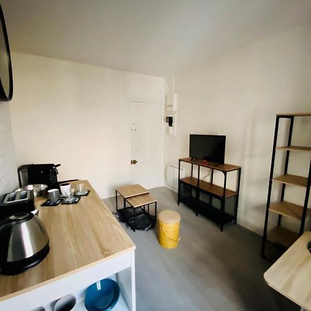 Enghien-Les-Bains: Studio Au Coeur Du Centre Ville. Kültér fotó